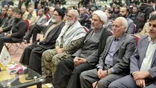 شهدا راه حقیقت را زنده نگه می‌دارند