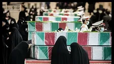 مداحی رضا هلالی در مراسم وداع با پیکر ۱۱۰ شهید گمنام