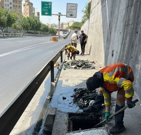آغاز لایروبی از انهار روبسته در آستانه فصل بارش