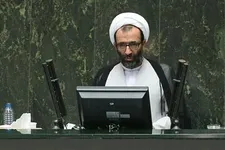 معلمی سرچشمه نور، پاکی‌ها و خوبی‌ها است 